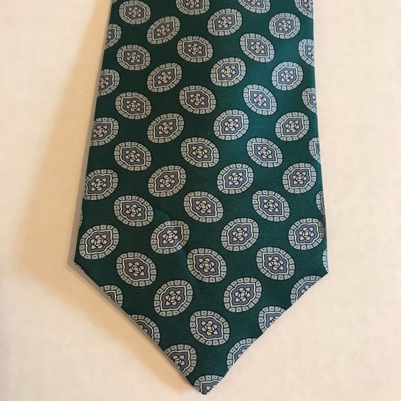 Leo Chevalier Design Green patterned 100% Silk Men's Tie - Picture 1 of 7